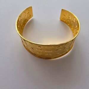 WIDE GOLDEN CHOKER